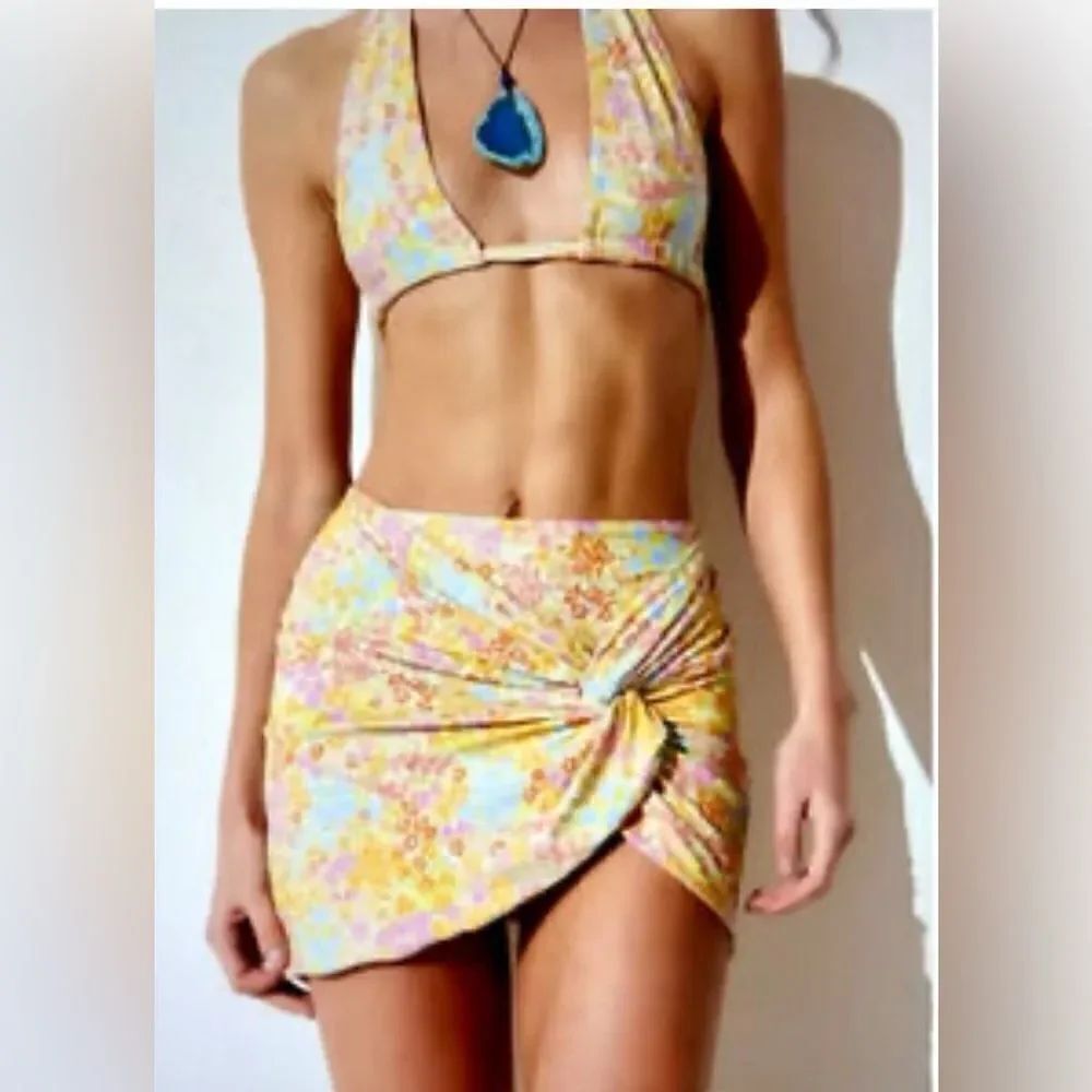 Stone Fox Swim Selma Sarong In Retro Pop Size XL. NWT